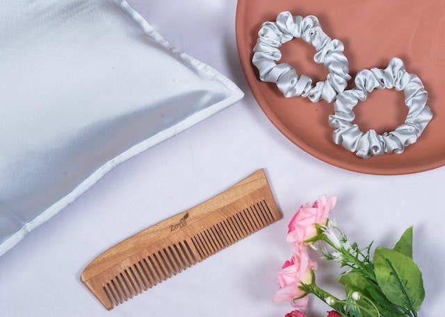 benefits of wooden comb