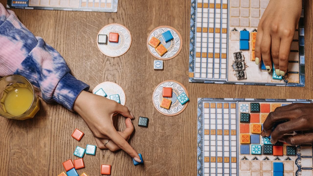 67 Thoughtful Social Skill Activities for Adults to Help You Get Out of Your Comfort Zone