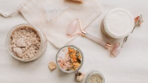 Read more about the article 8 Budget-Friendly Skincare Tools You Can Use in Your Beauty Routine