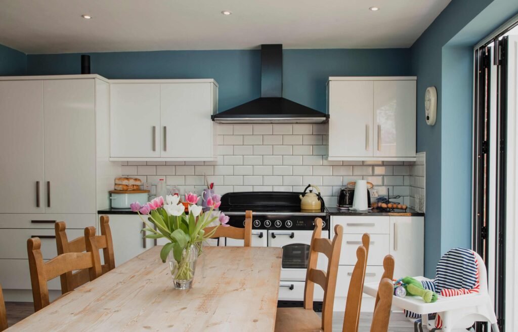 how to decorate a home